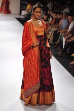 Model walk the ramp for Gaurav show at Lakme Fashion Week Day 3 on 5th Aug 2012 (38).JPG